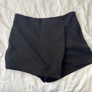 French Kiss Black Women's Skorts